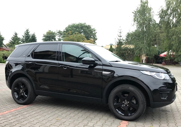 Land Rover Discovery Sport cena 86800 przebieg: 72500, rok produkcji 2019 z Koło małe 466